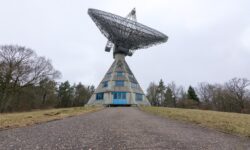Radioteleskopradio telescope, parabolic, seti, research, satellite, antenna, science, communication, astronomy, extra-terrestrial, astrophysics, radio antenna, astronomical observatory, radio astronomy, radar, stockert, astropeiler, parabolic, seti, seti, seti, seti, seti, satellite, astrophysics, radar